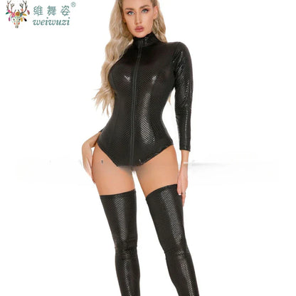 Faux Leather Bodysuit – Krachtig & Mysterieus