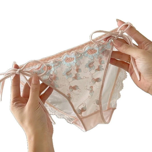 Geborduurd Bloemen Culotte – Zacht & Transparant
